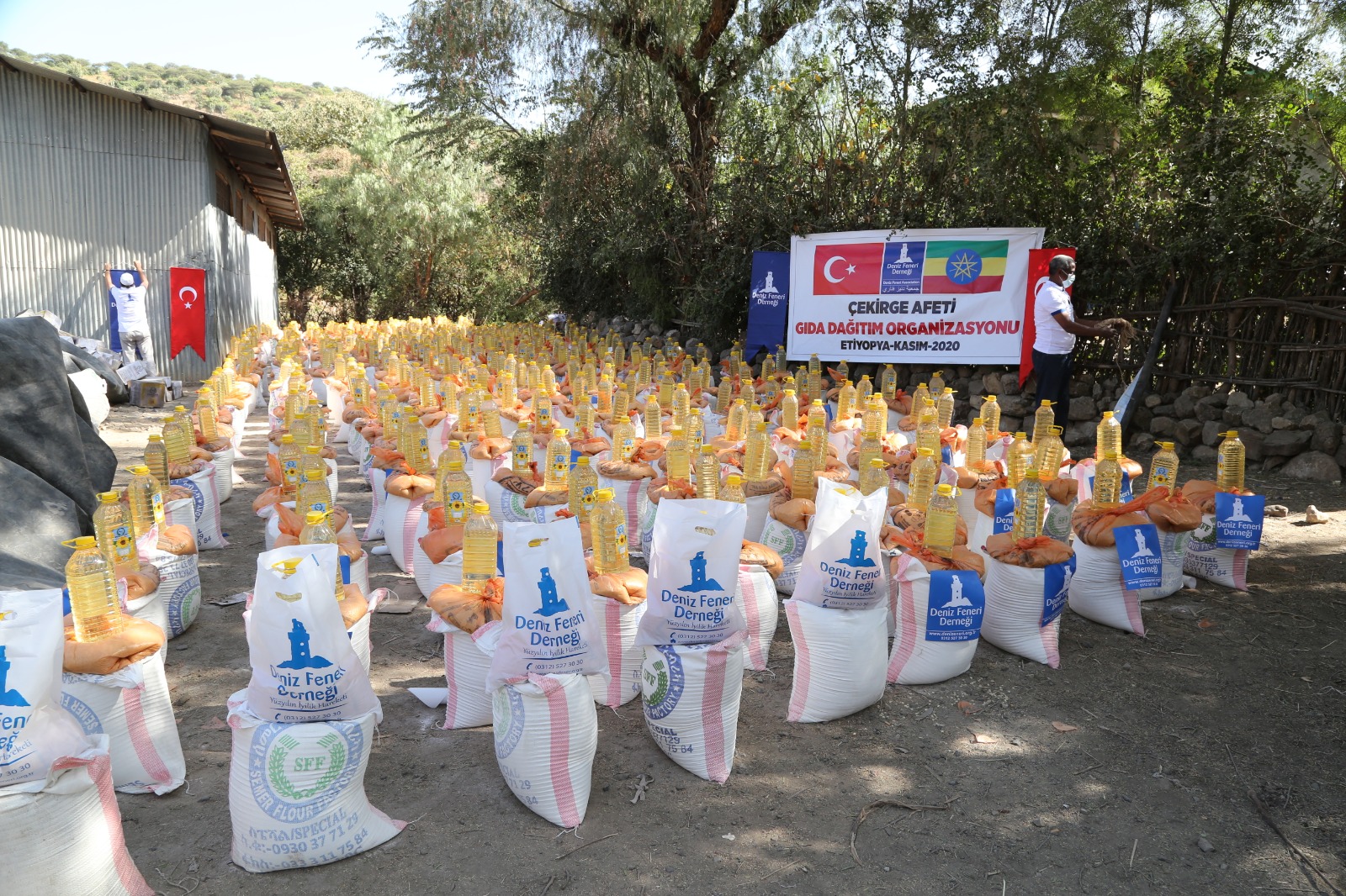 Etiyopya'da gözler ışığa, yetimler eğitime kavuşuyor
